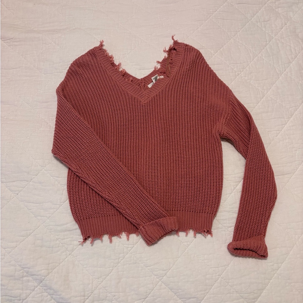 Jessica Simpson v neck sweater